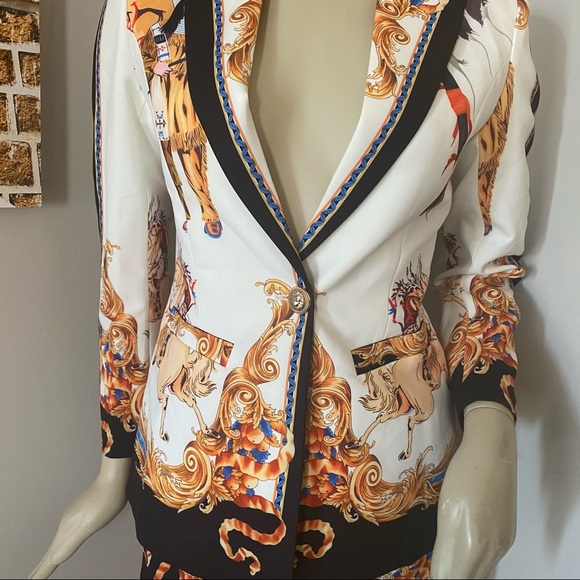 Pants Suit - Picture 3 of 6